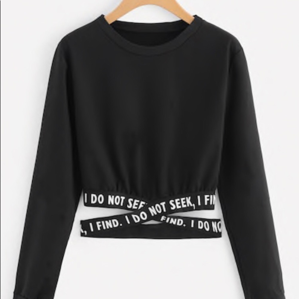 Crop Top w/ criss-cross